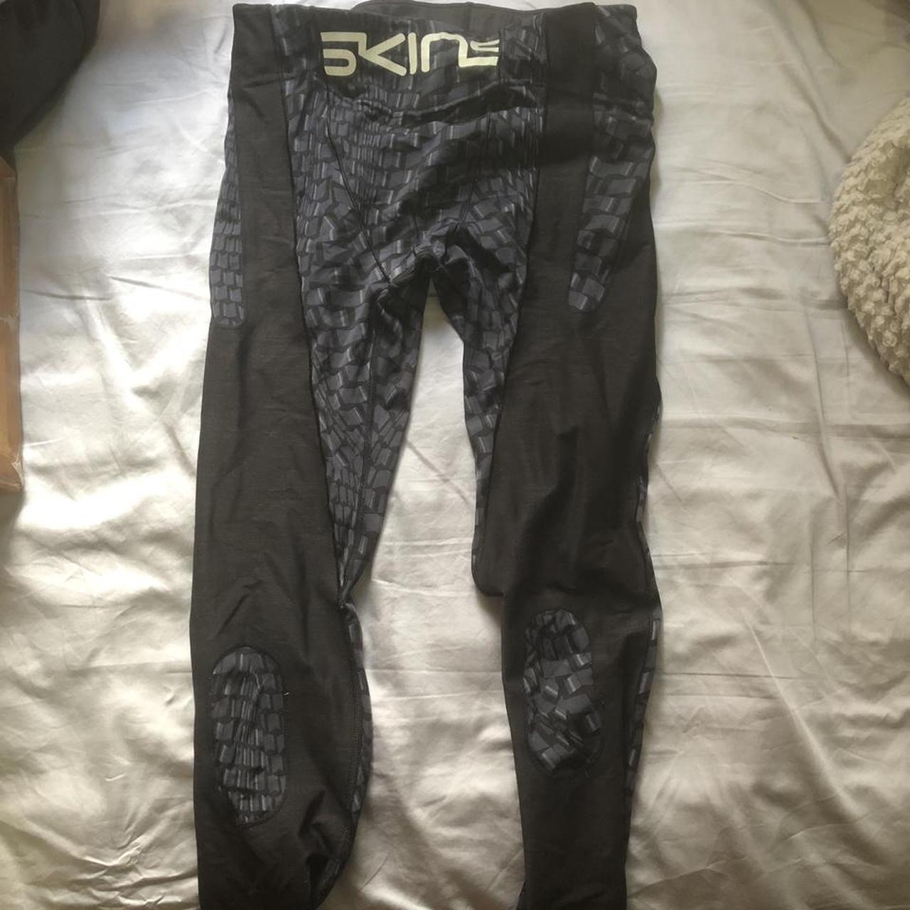 Thermal compression SKINS - Depop