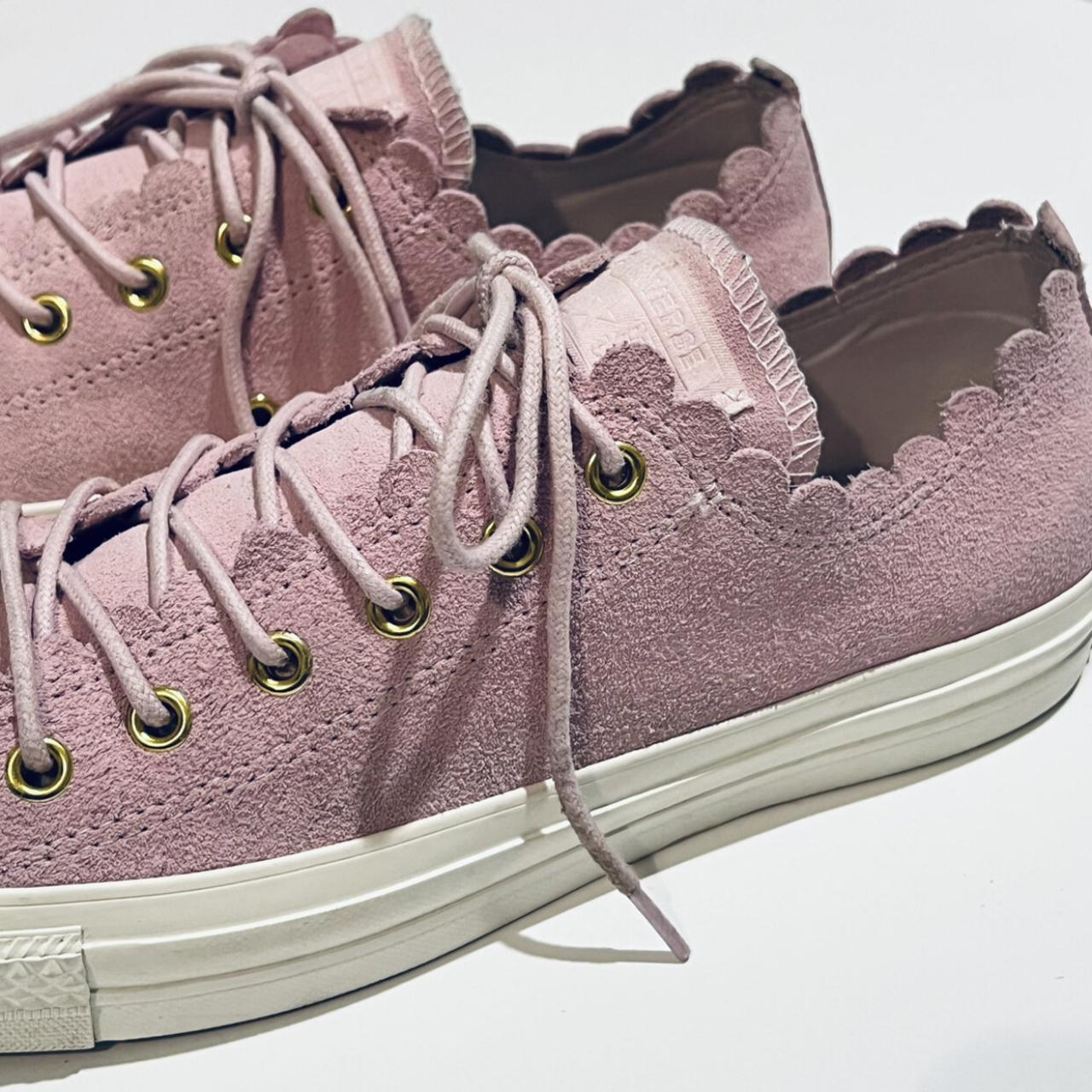 Pale pink all star 2024 frilly thrills ox trainers