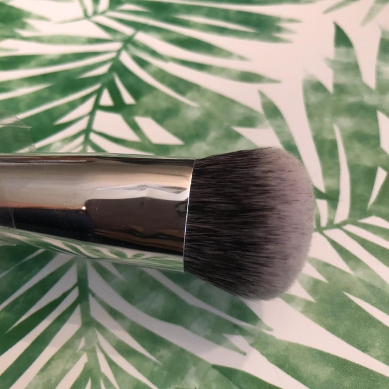 Tools-and-brushes (2)