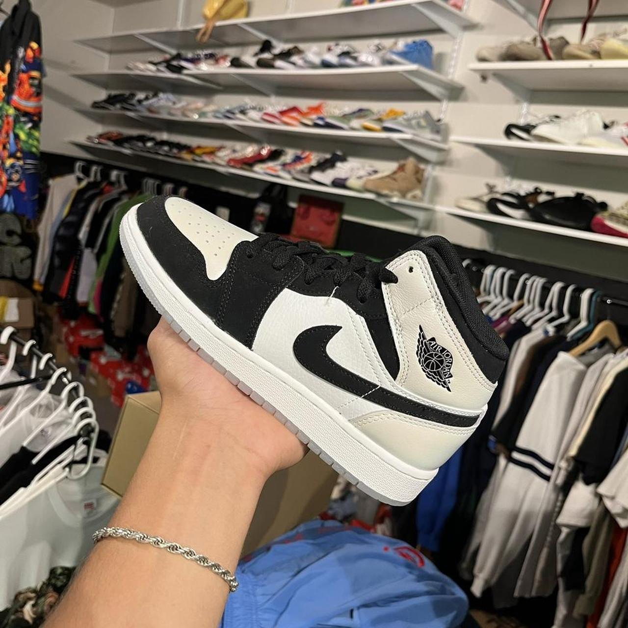 footlocker jordan 1 mid all star