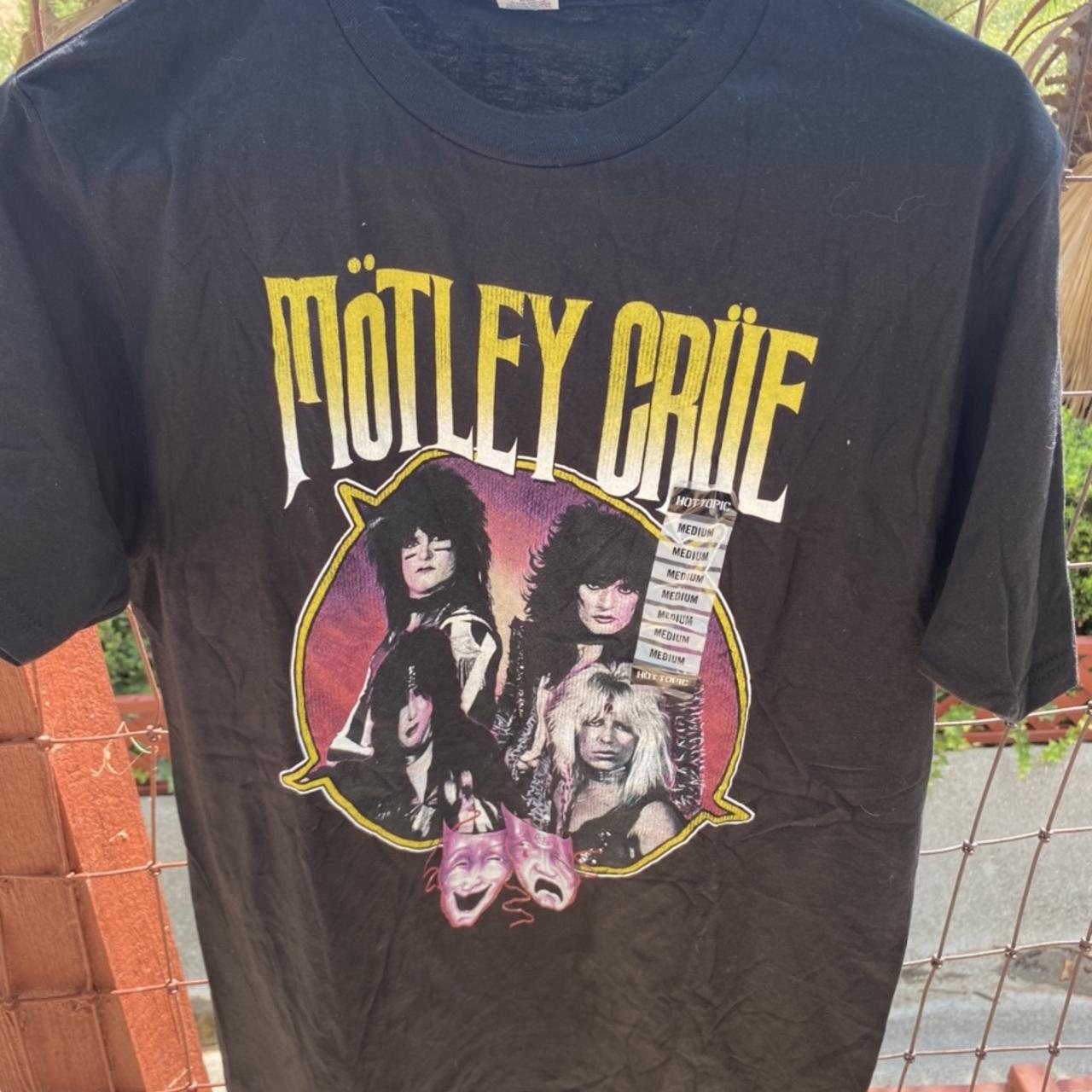 Motley crue sales shirts hot topic