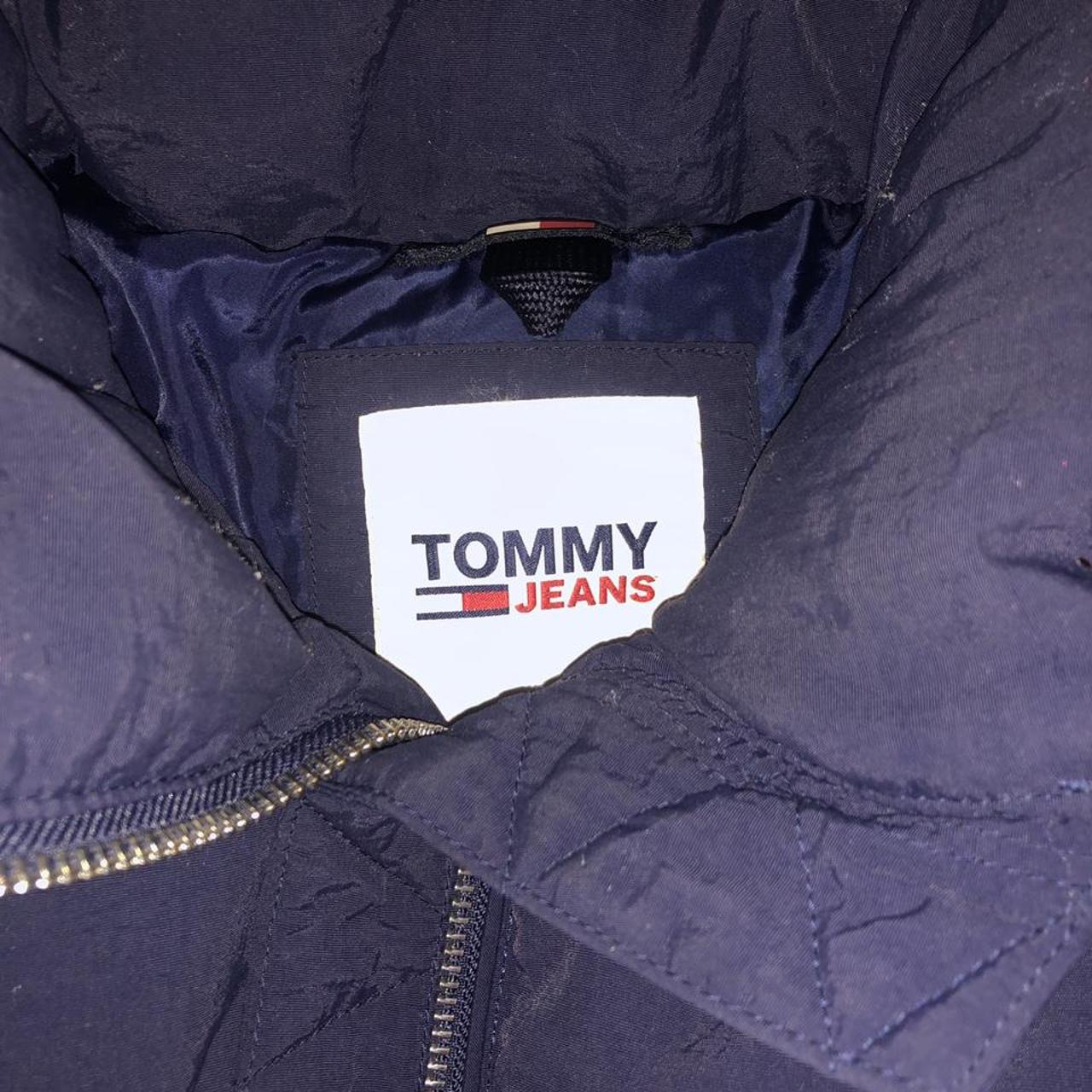 Navy blue Tommy Hilfigure puffer jacket. Perfect... - Depop