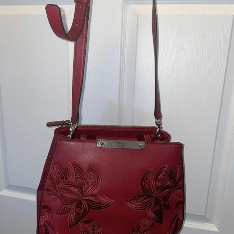 Gift Guess Crossbody Bag Red- FNP
