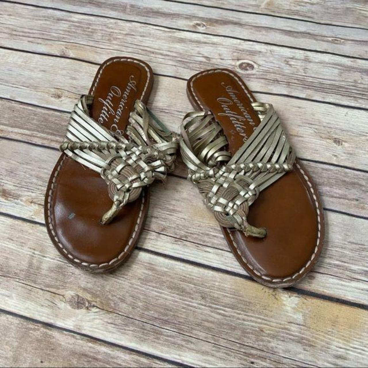 American eagle hot sale thong sandals