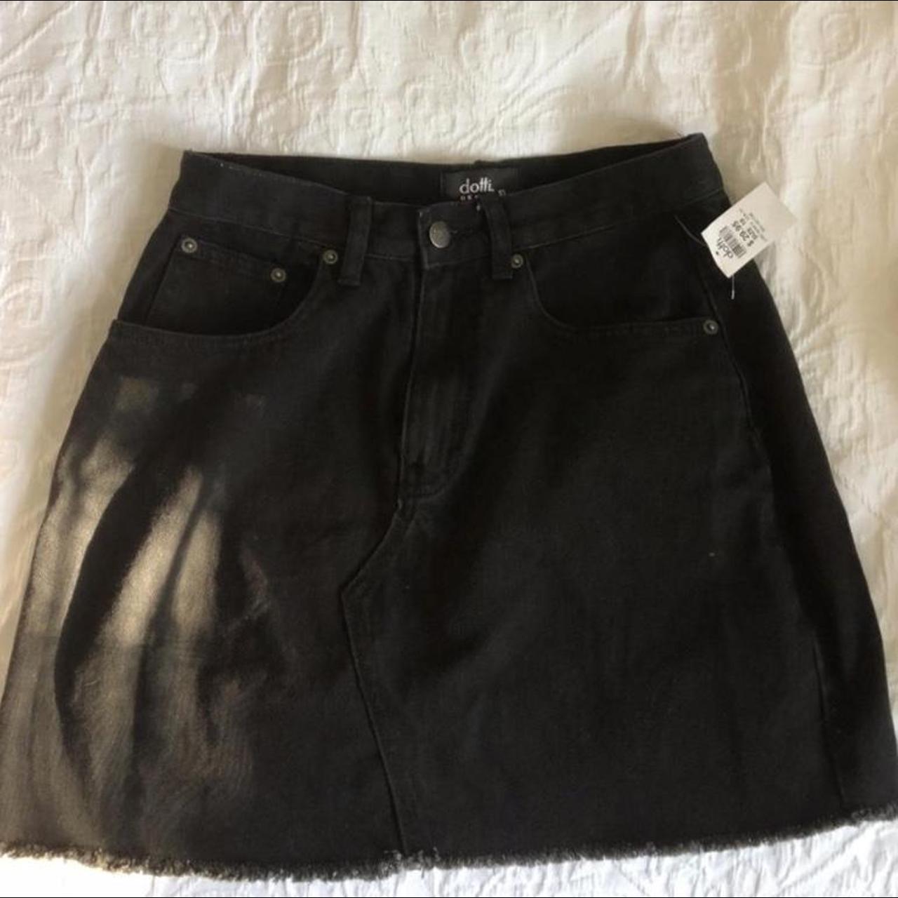 Dotti Women's Black Skirt Depop