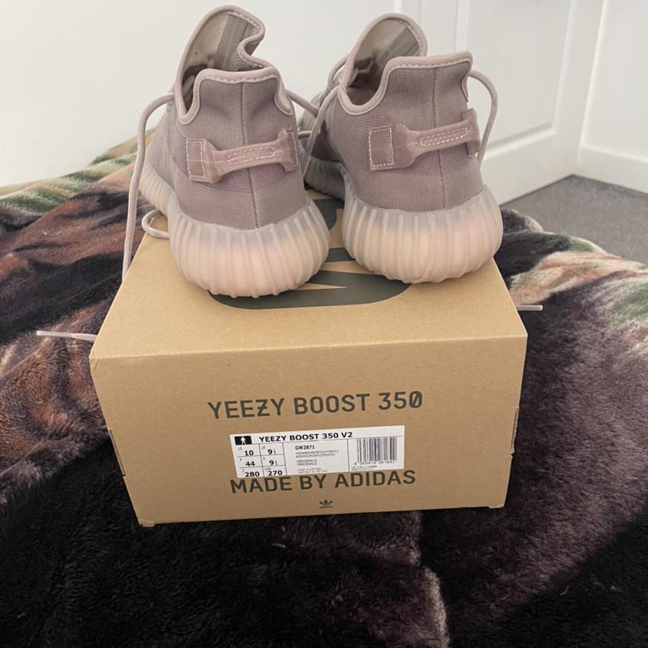 yeezy boost 350 v2 monmis