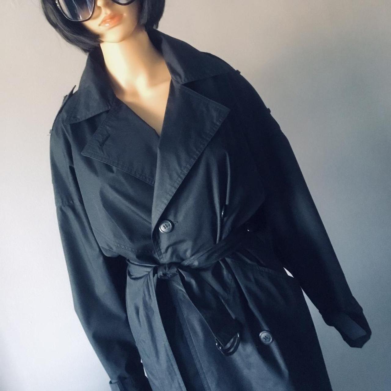 Trench Coat, ✯✯✯, Stylish trench// has shoulder pads//...