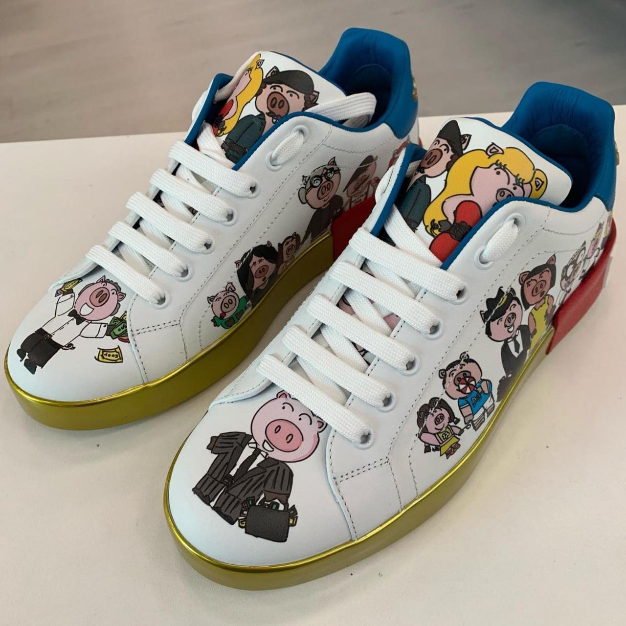 Dolce gabbana deals pig sneakers