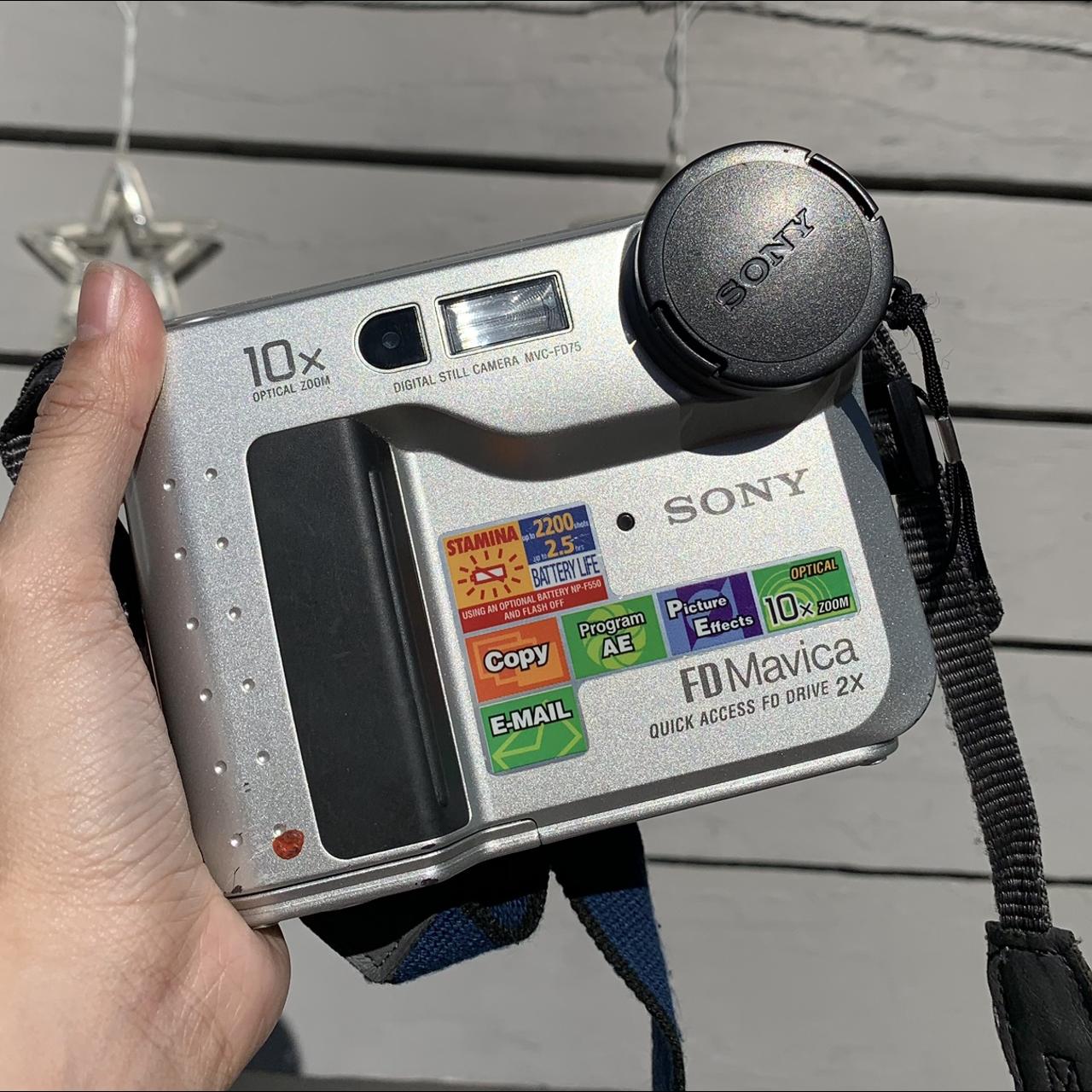 📹 VINTAGE Sony Mavica MVCFD75 0.4 Digital Camera!!... Depop