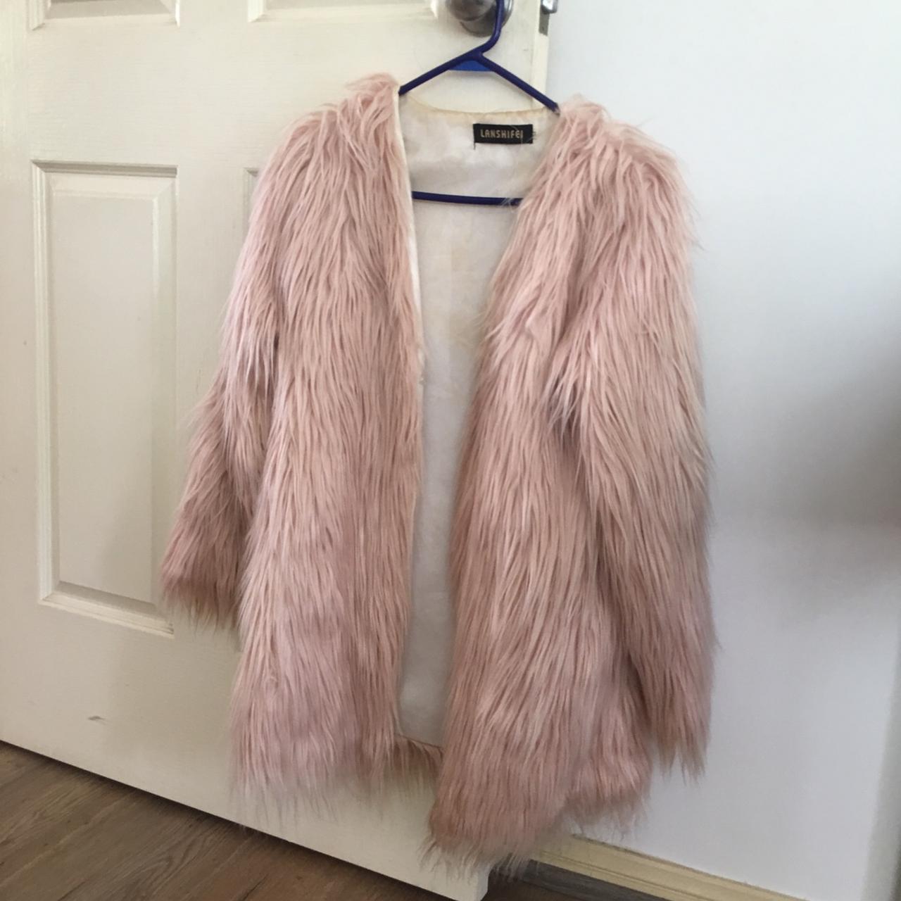 pink faux fur coat 💖 worn to splendy 18 and in... Depop