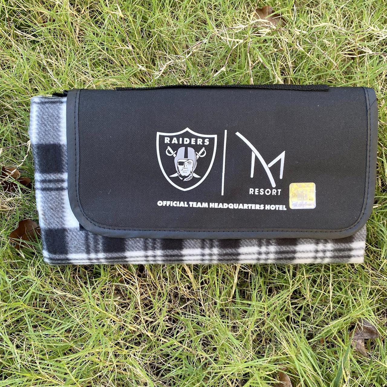 Product Image 4 - NFL Raiders Checkered Outdoor Blanket.