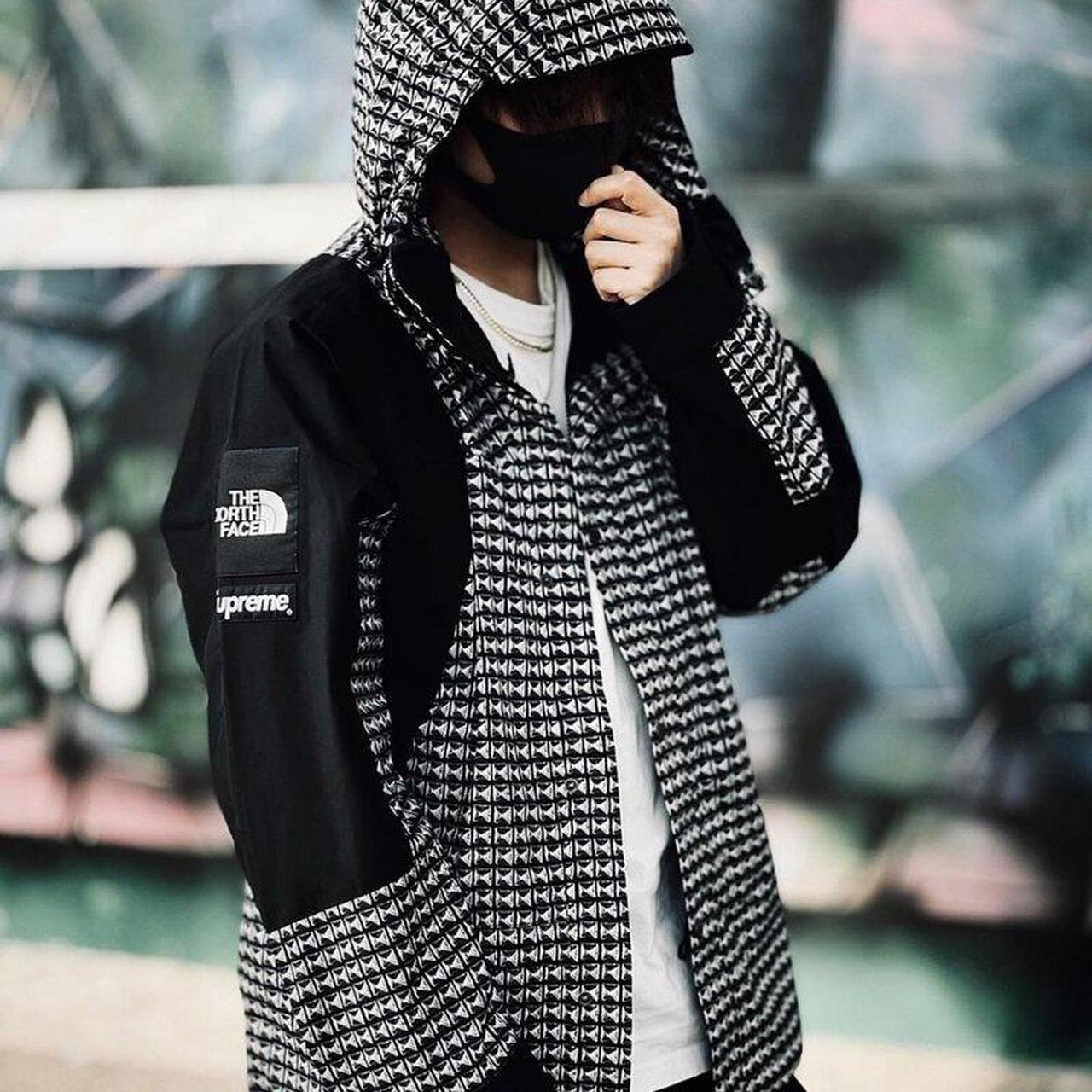 Supreme TNF Studded Nuptse Jacketsup