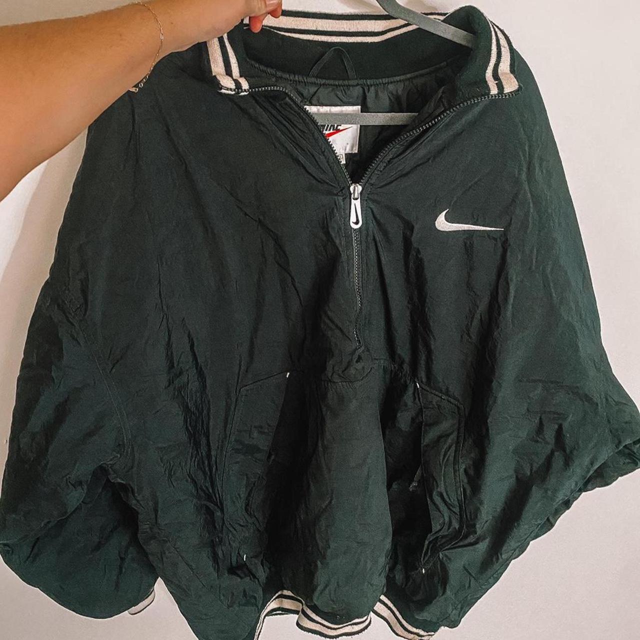 nike windbreaker sizing