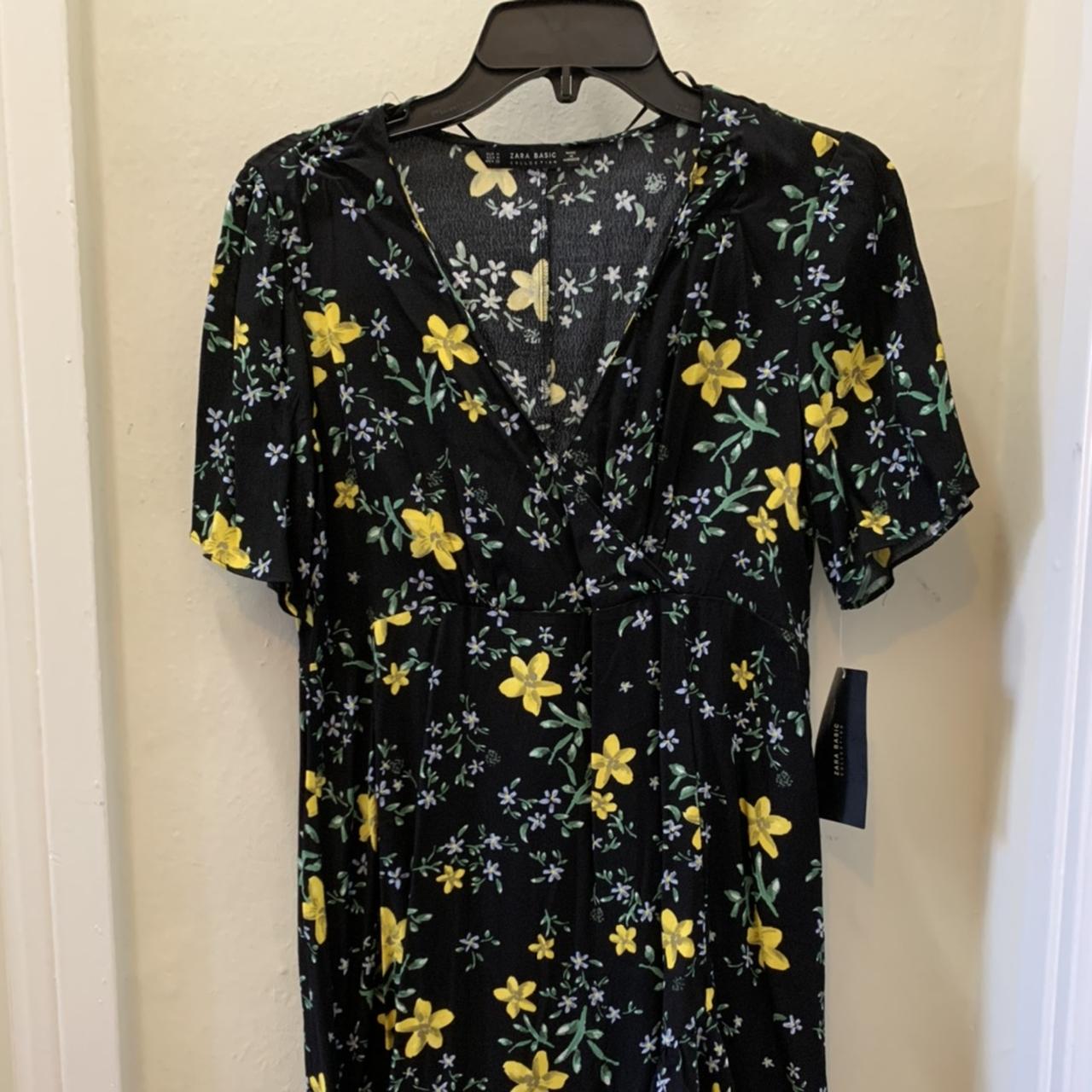 New Zara Floral Dress Size: M but fits for Small.... - Depop