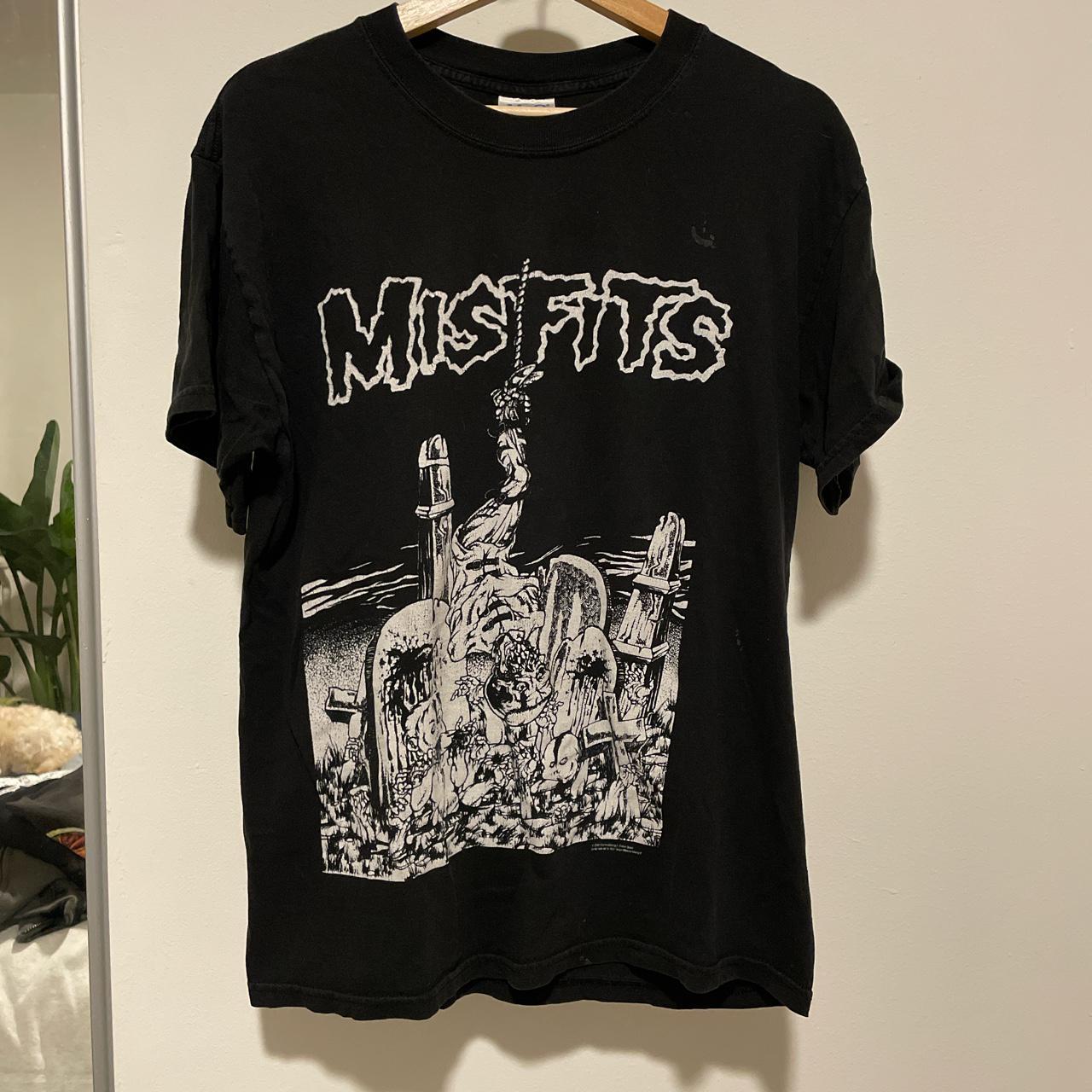 Vintage Misfits tee. Size M. Light distressing - Depop