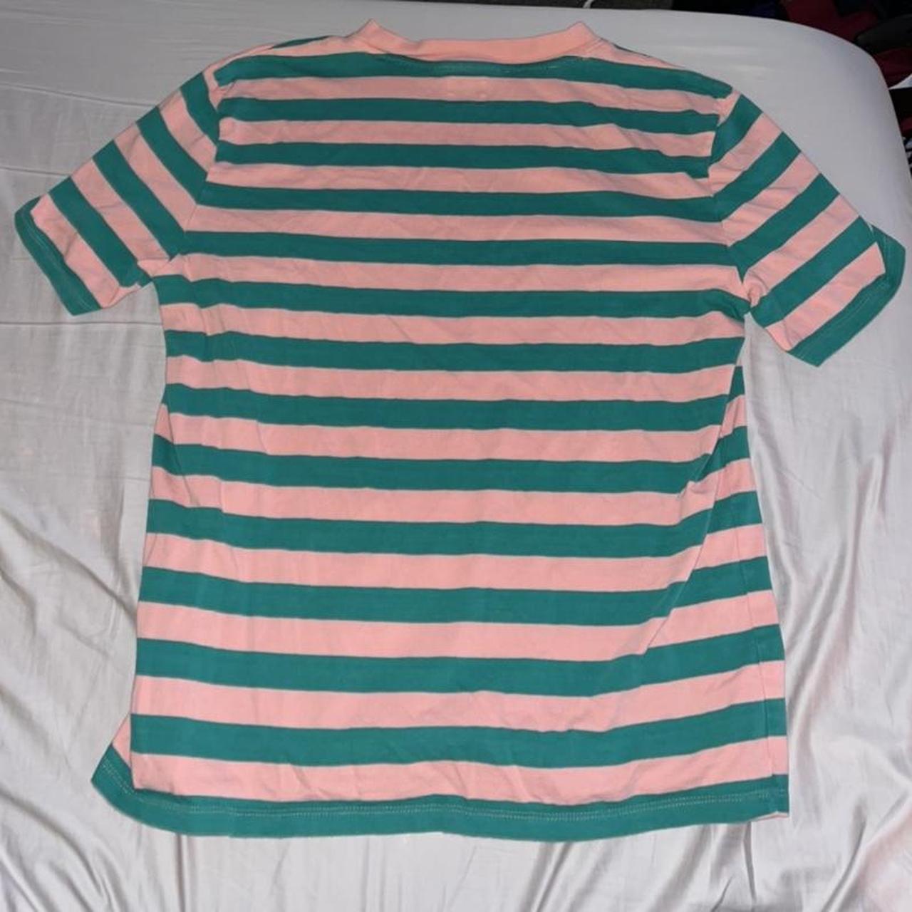 Guess pink and green shirt hotsell