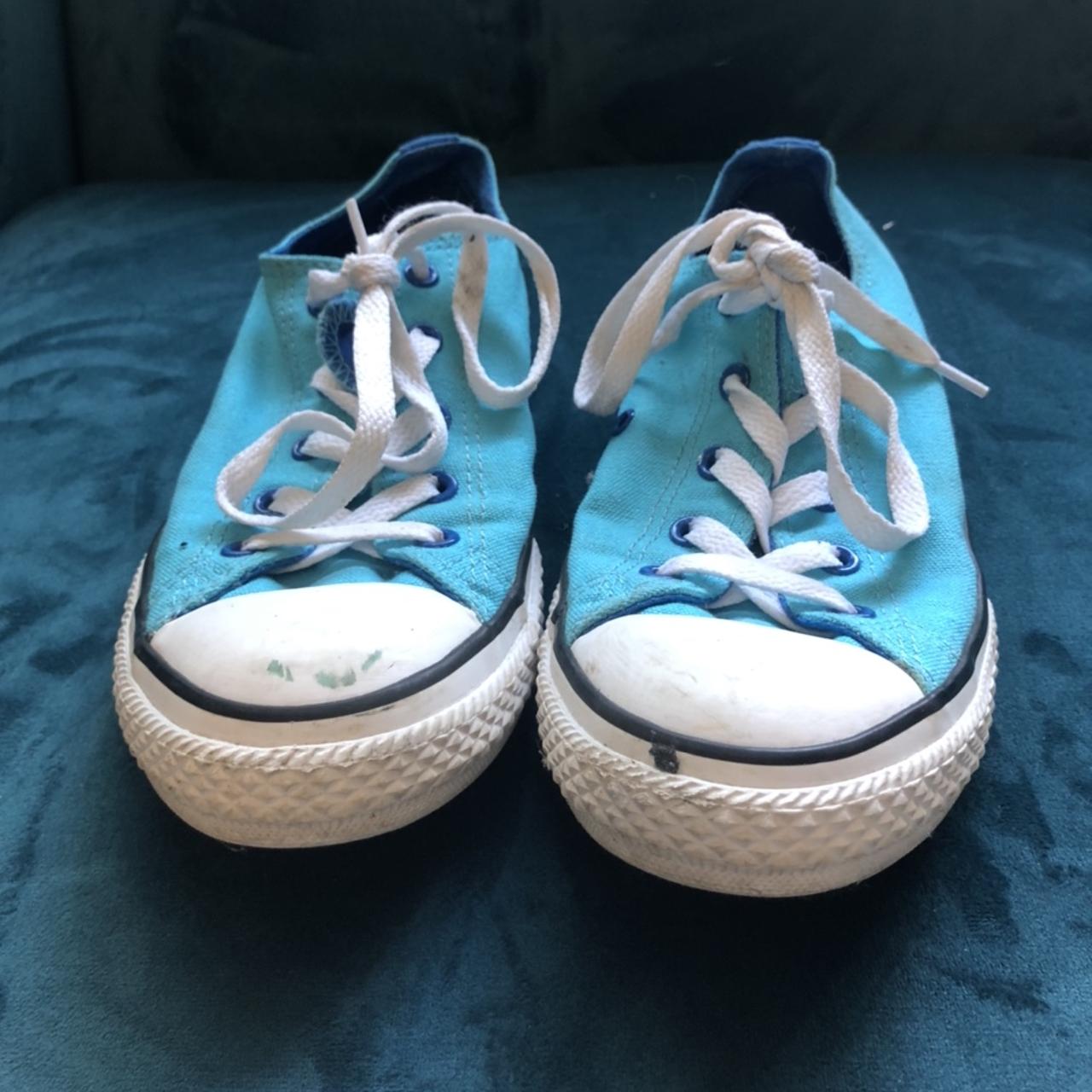 Converse Women's Blue and Pink Trainers | Depop