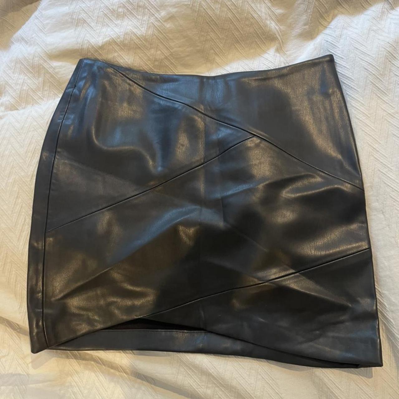 Zara Women's Black Skirt | Depop