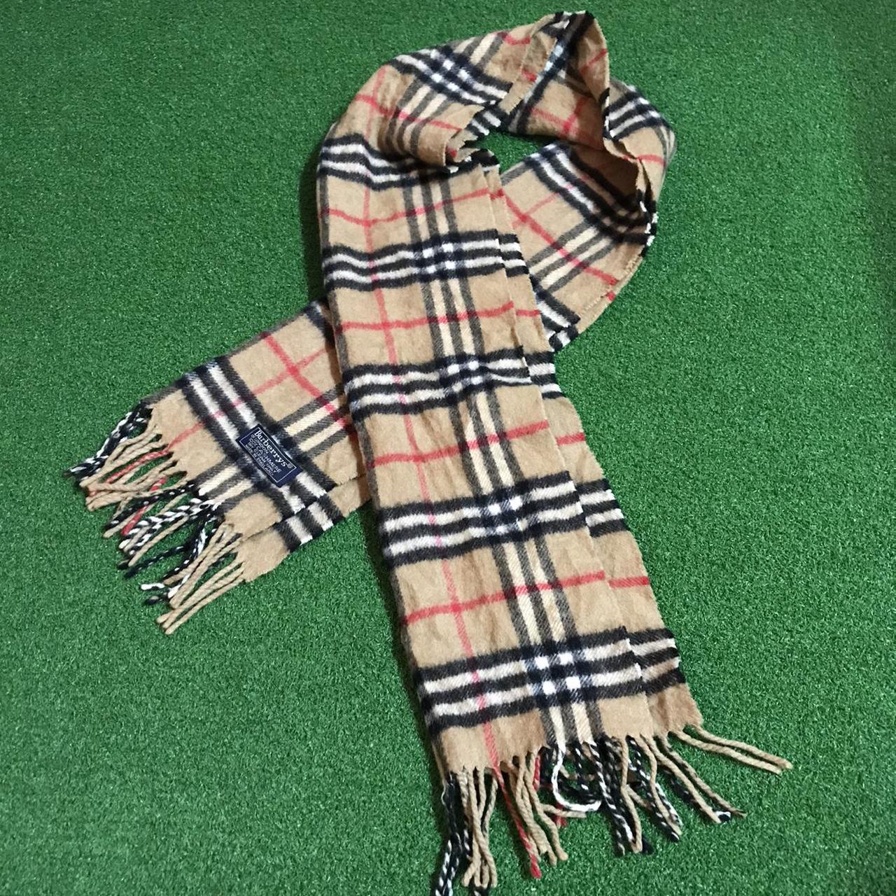 Burberry Women's Scarfwraps Depop