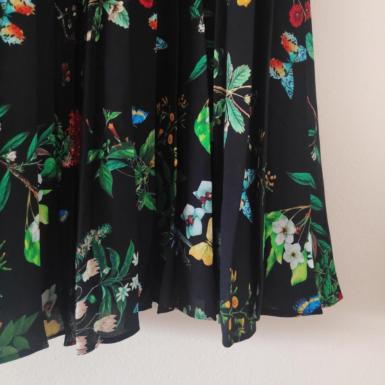 item listed by behindthecurtainvintage image 2