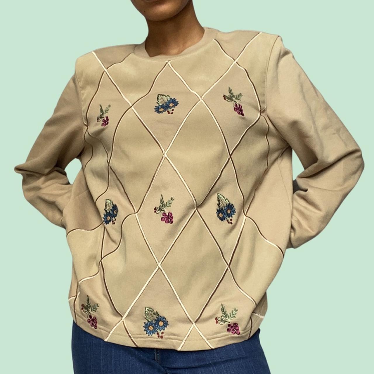 Alfred Dunner Women's Cream Sweatshirt