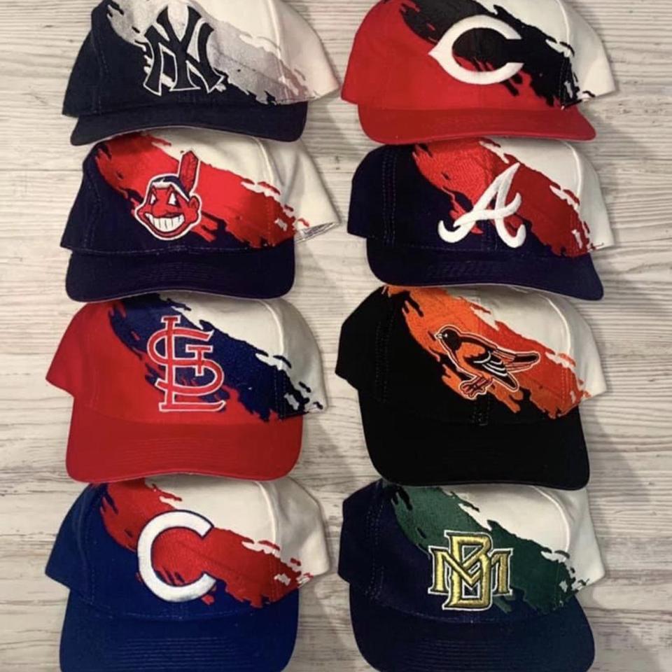 Vintage New Era “Cincinnati Reds“ SnapBack Hat (Sz. - Depop