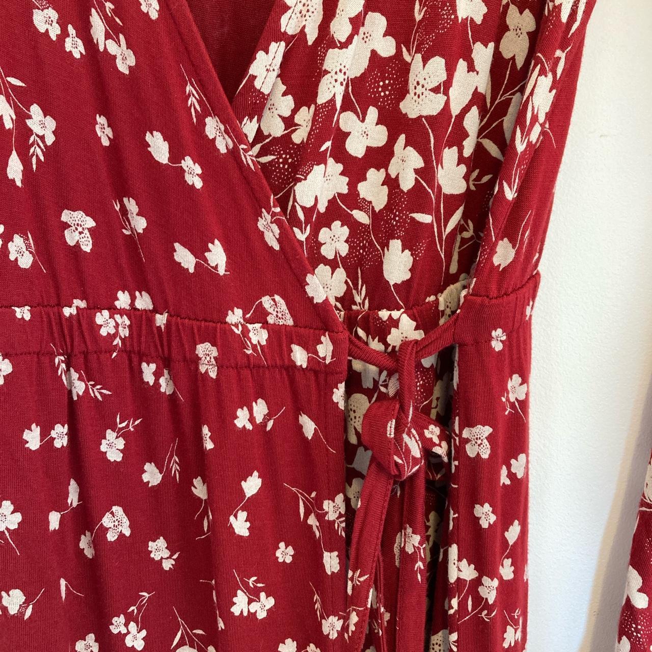 Fat face red floral wrap dress. free shipping - Depop