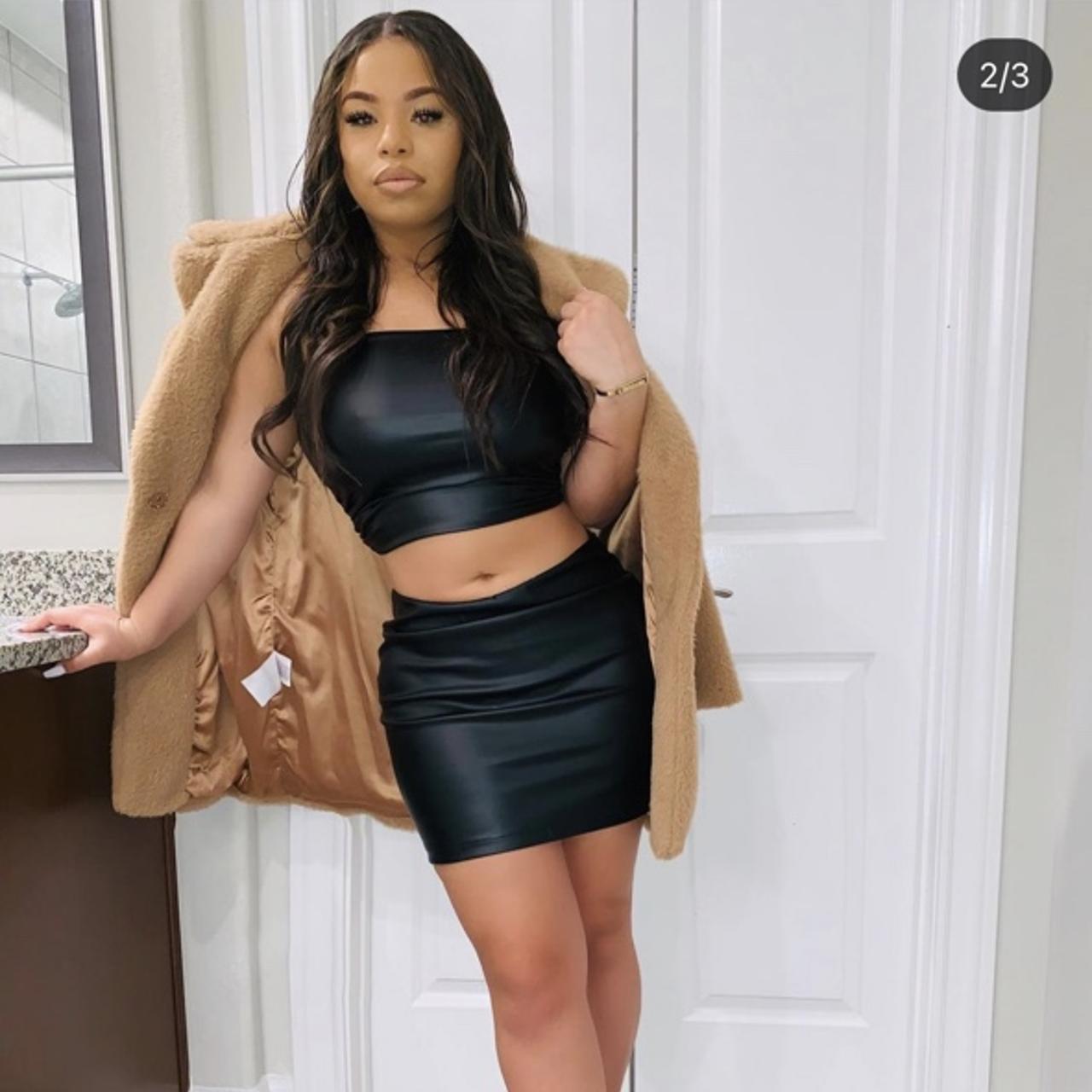 Latex black 2 piece - Depop