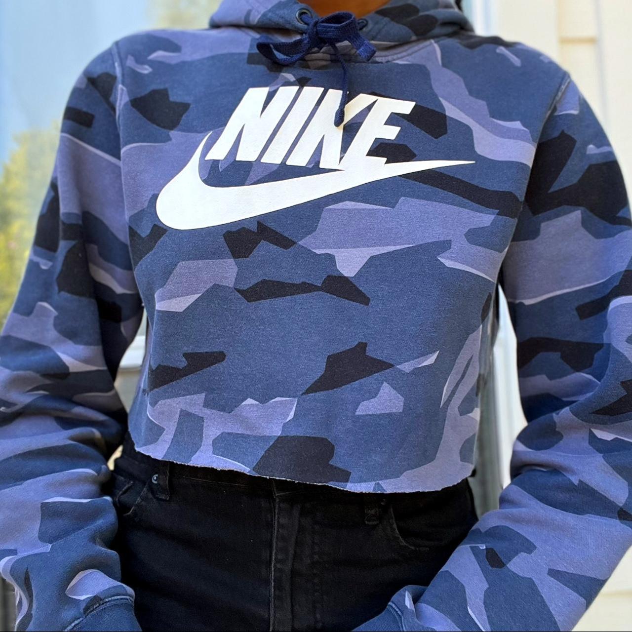 Nike blue hotsell camouflage hoodie