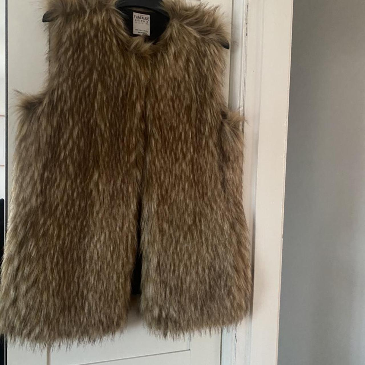 faux fur gilet zara