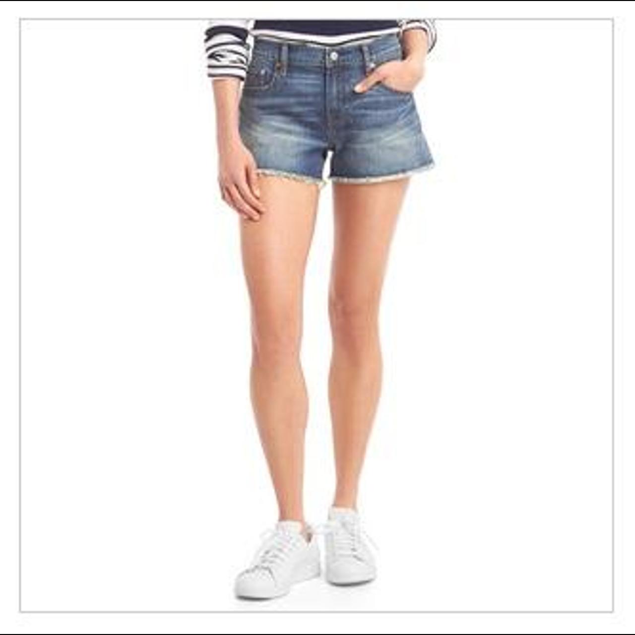 Gap Women's Shorts Depop