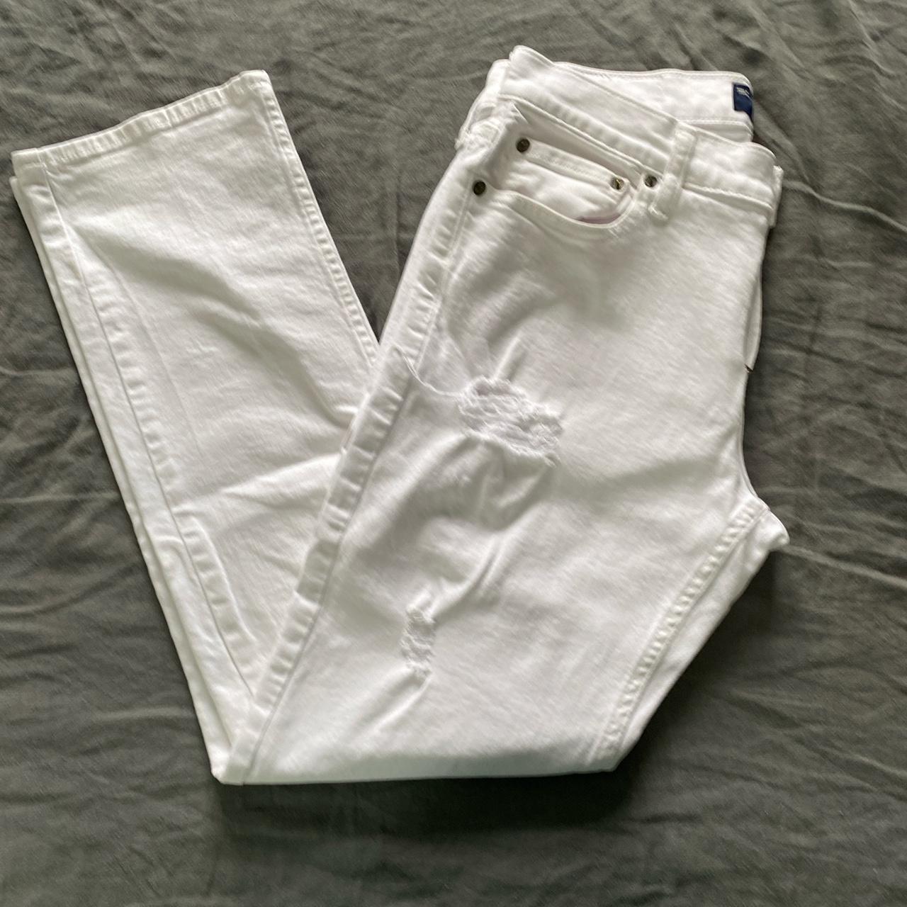 Hollister White Straight leg Jeans Worn once and... - Depop