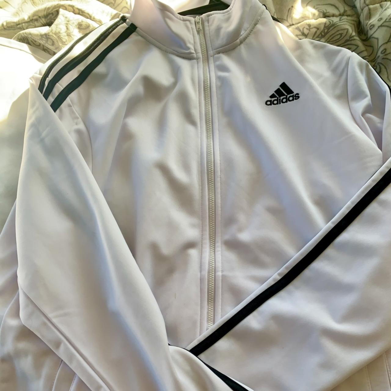 item listed by _alic3n_