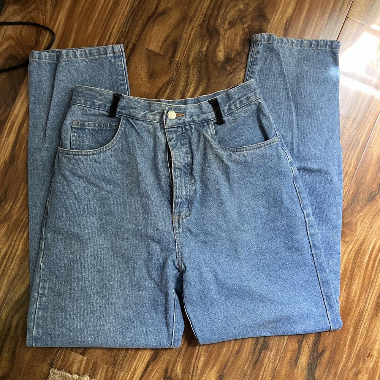 Vintage 1990s or 1980s high waisted mom jeans. So... - Depop