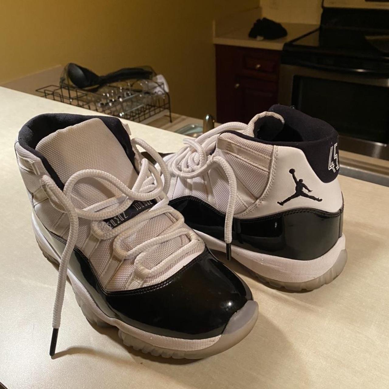 Used jordan cheap 11 concord