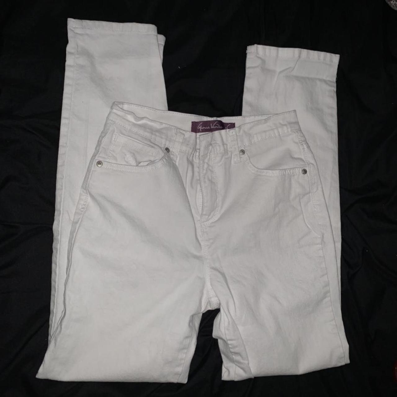 Gloria Vanderbilt Women's White and Silver Jeans | Depop