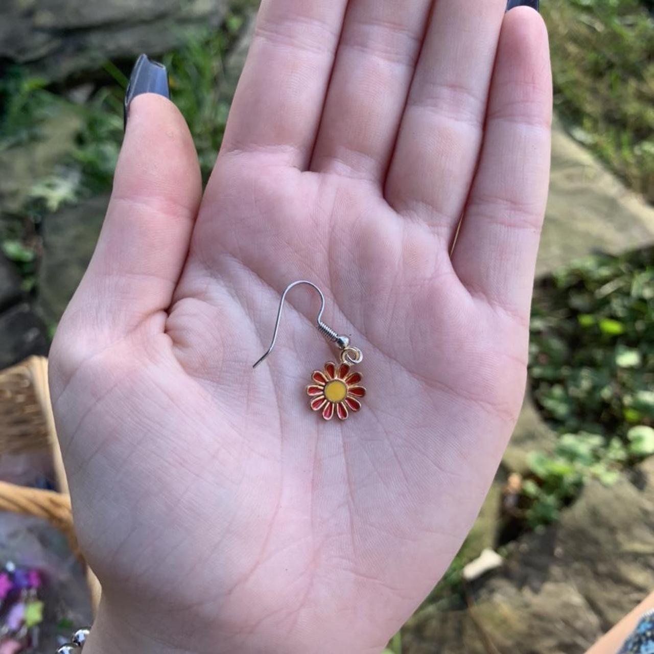 Product Image 2 - Adorable red and yellow flower