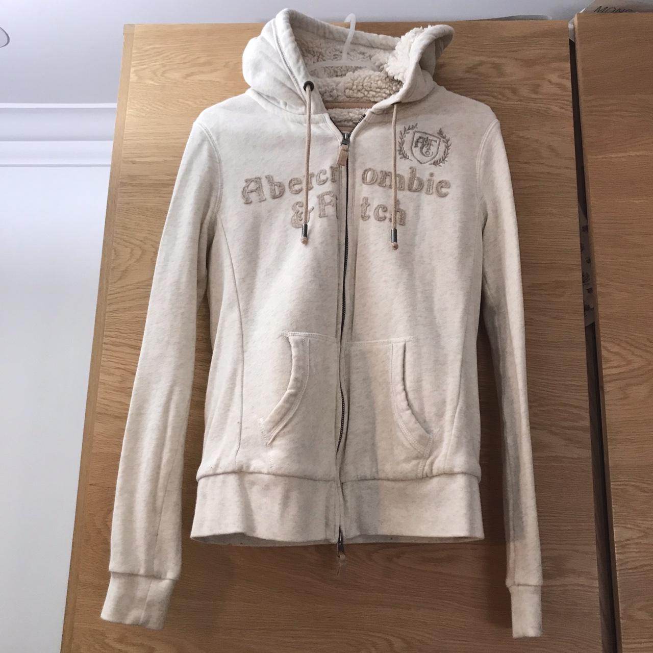 Abercrombie And Fitch Women S Hoodie Depop