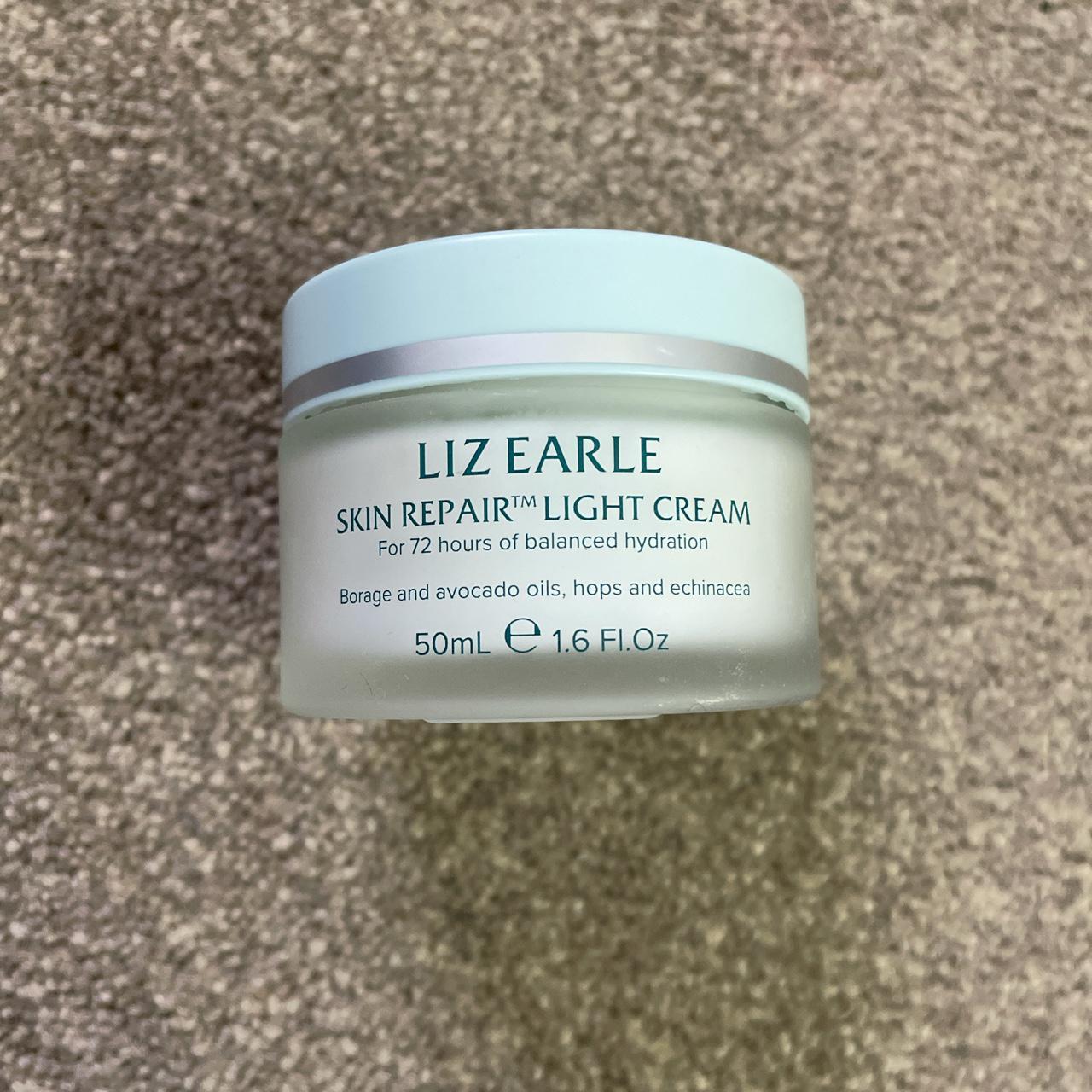 Liz Earle skin repair light cream Used once or twice... Depop