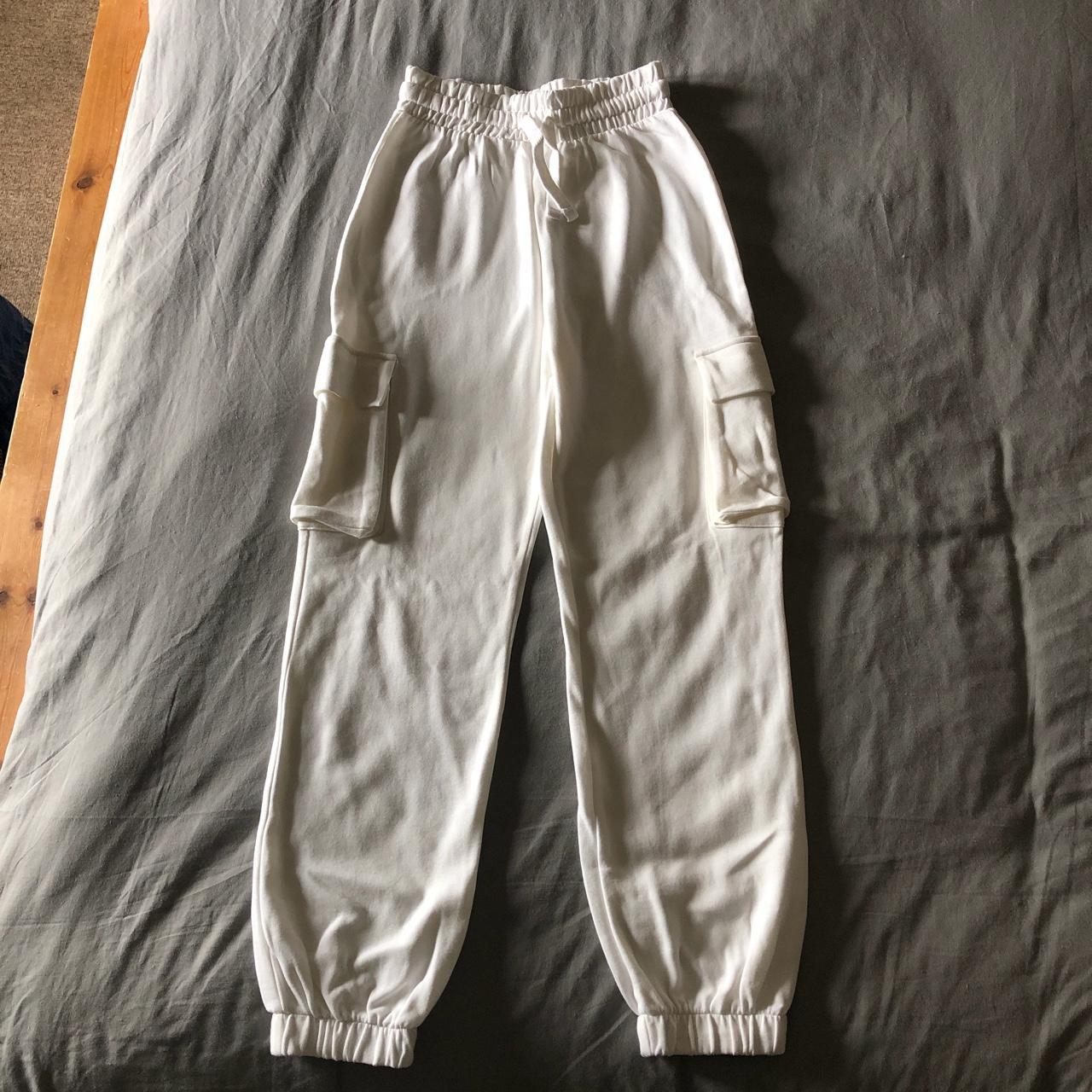 White joggers online zara