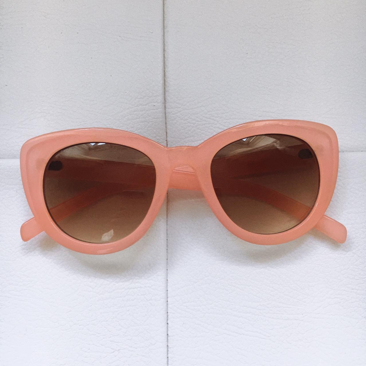 Light pink sunglasses 🦩 - Depop