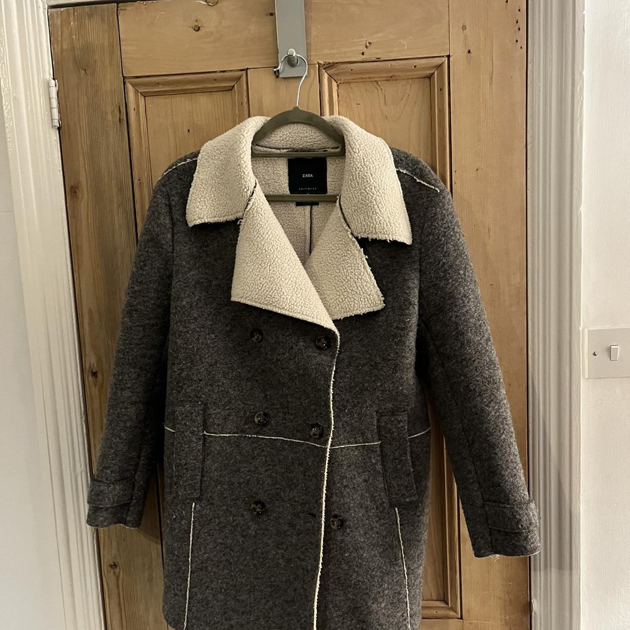 Gorgeous grey Zara winter coat with lining. Such a... - Depop