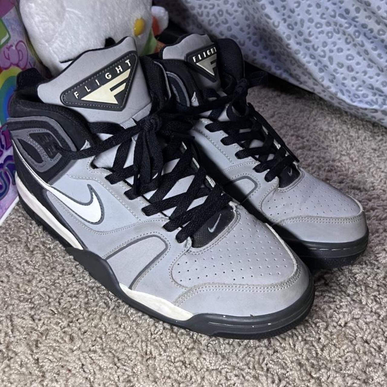 nike flight falcon green