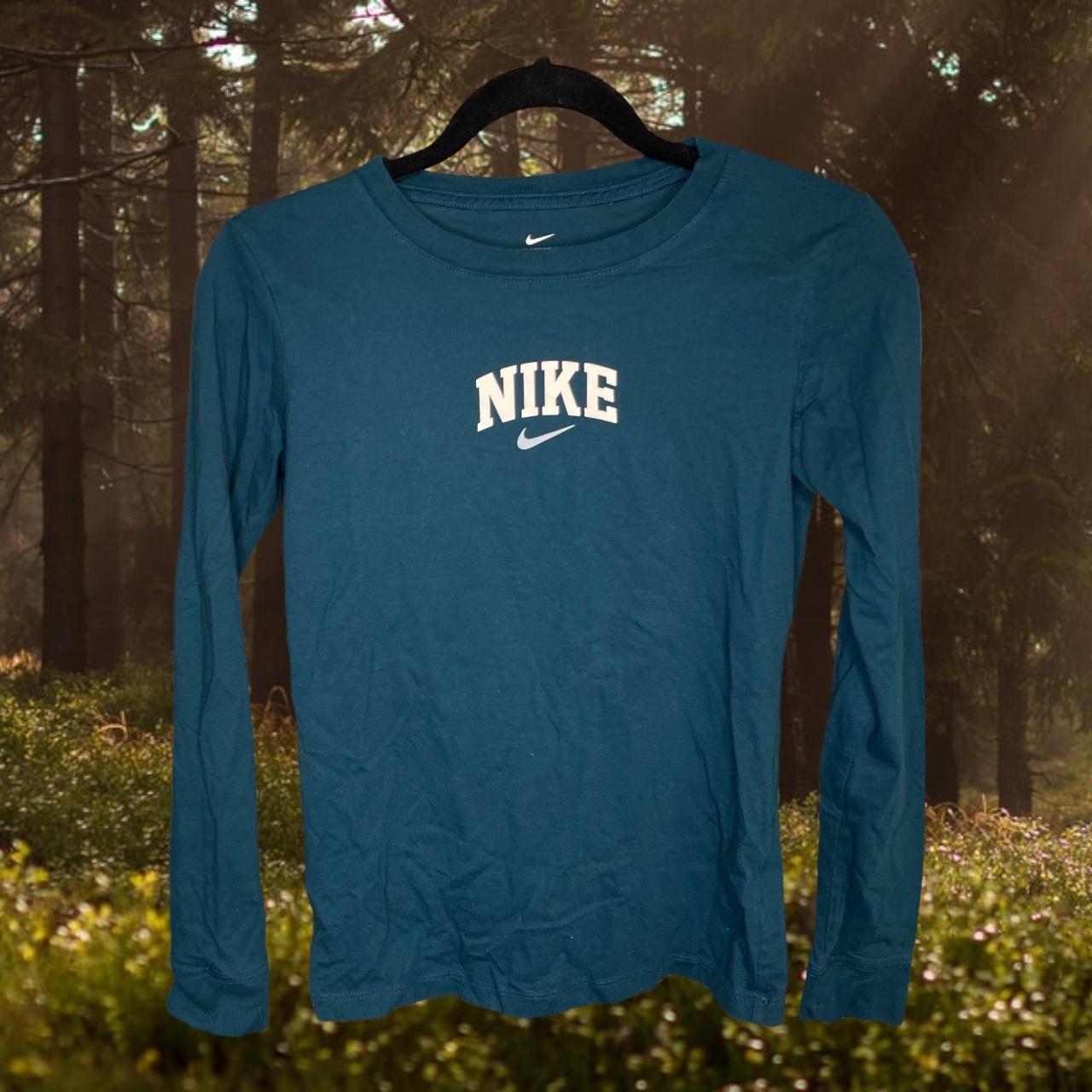 womens teal nike shirt
