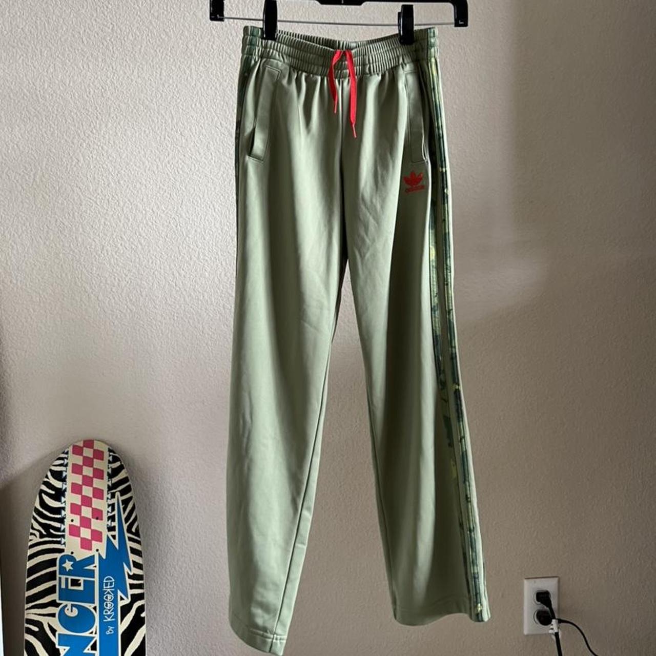 Green joggers hot sale red stripe