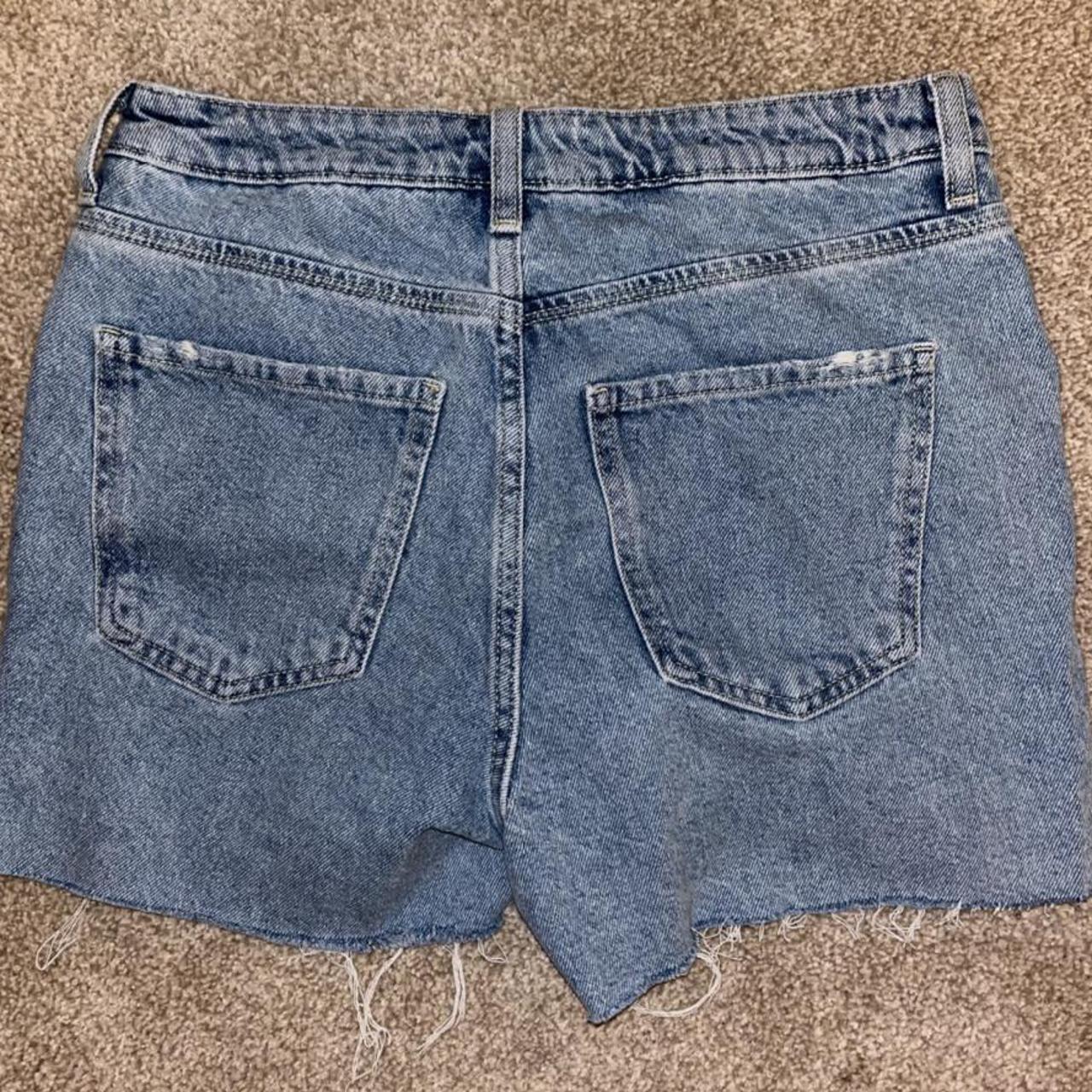 New Look Denim shorts Size 6 Hardly worn so perfect... - Depop