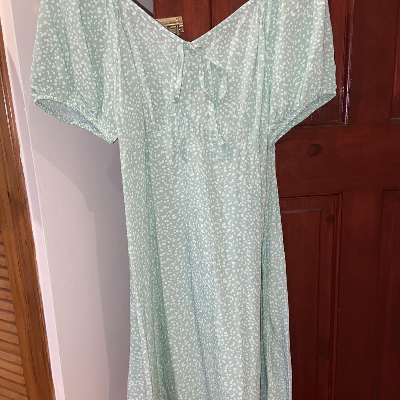 Primark Women's Green and White Dress Depop