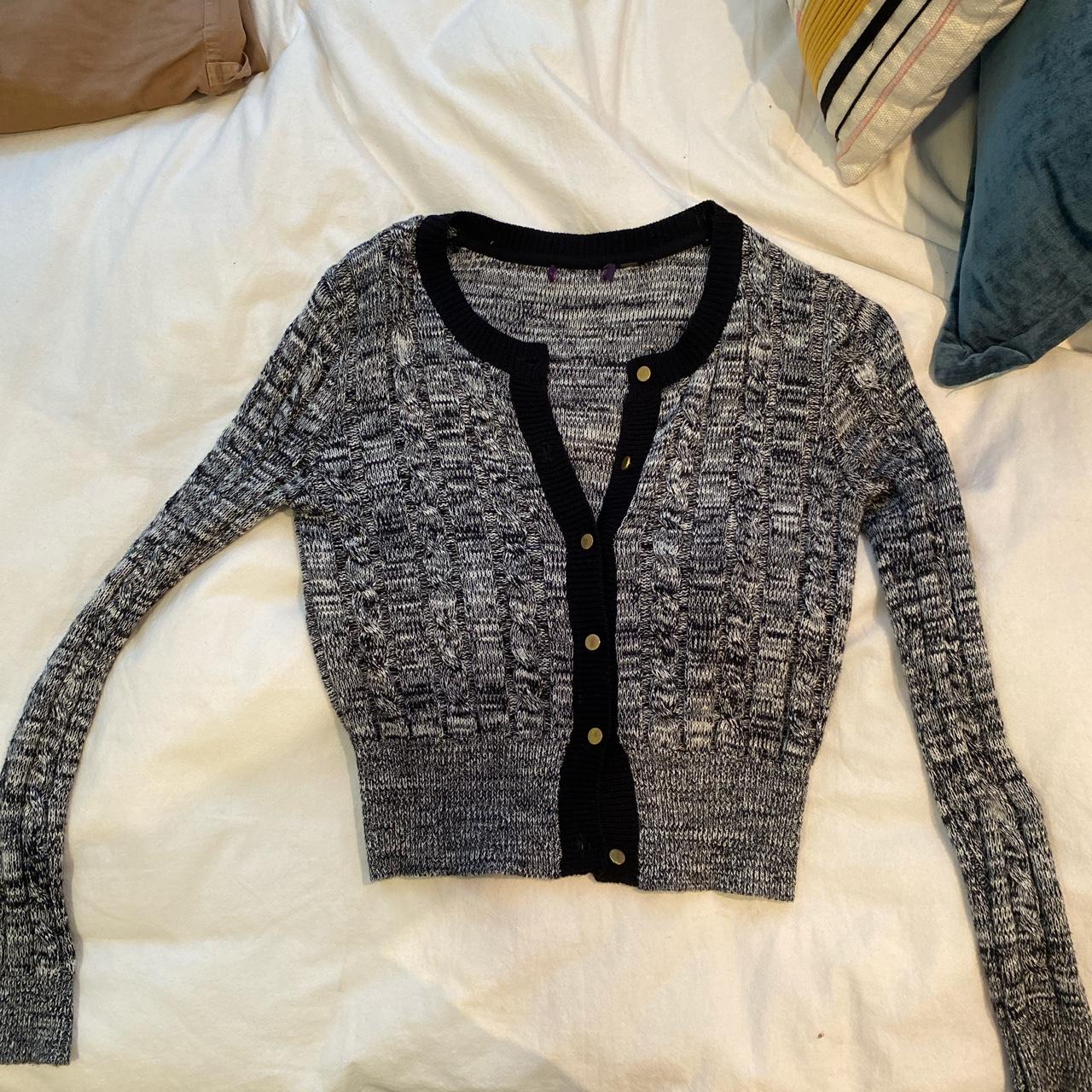 cute vintage cable knit sweater in salt & pepper... - Depop
