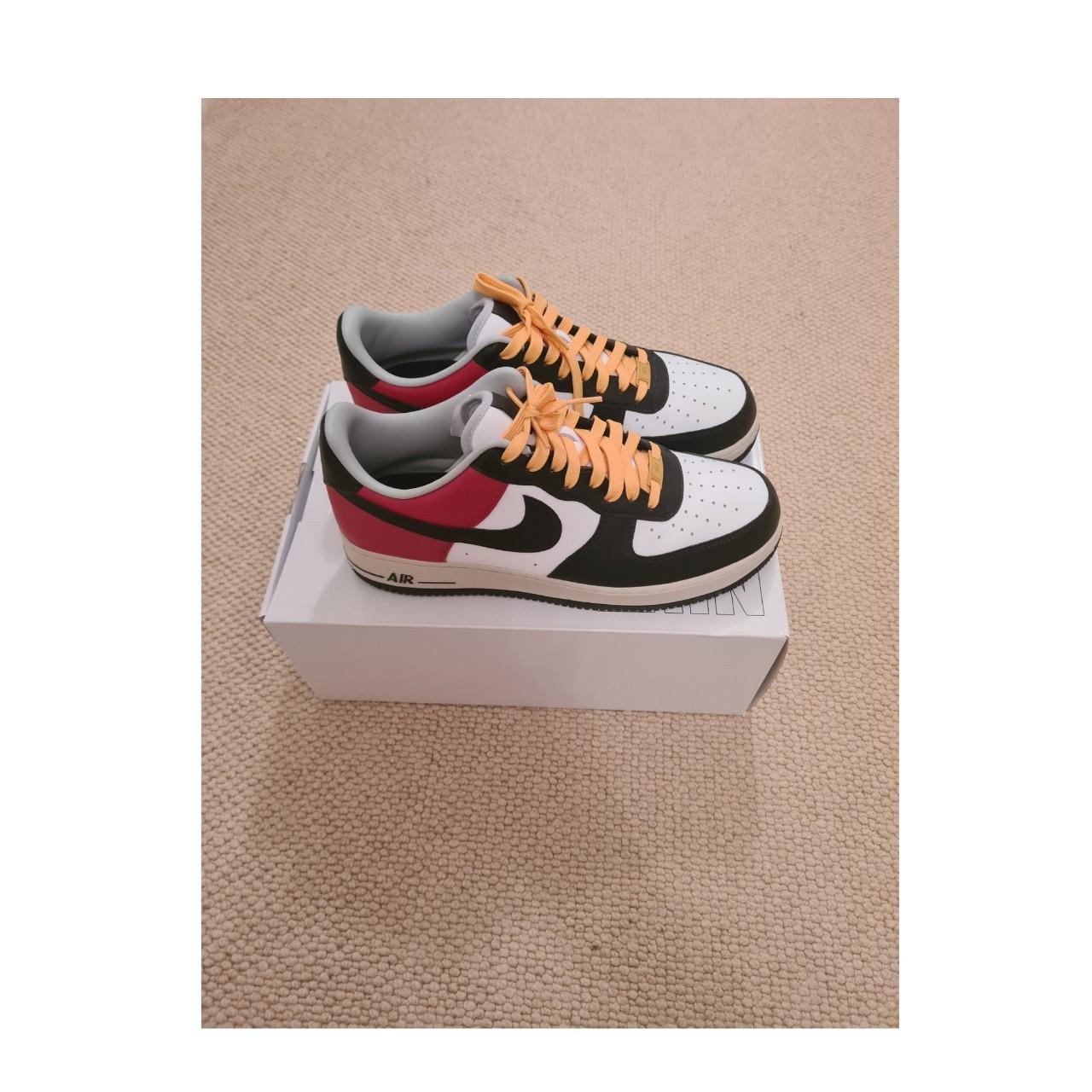 Nike Men's Red and Black Trainers | Depop