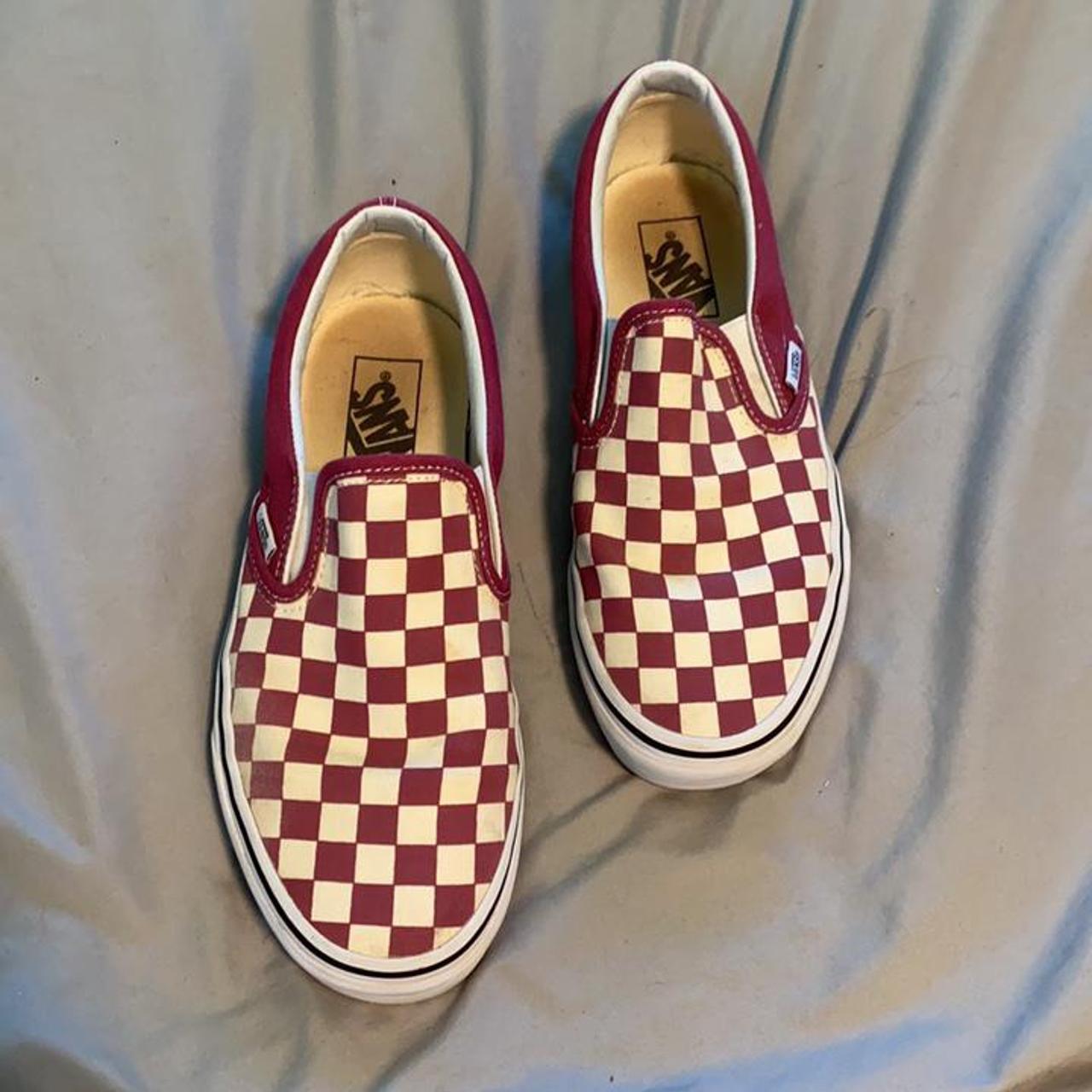 raspberry checkered vans